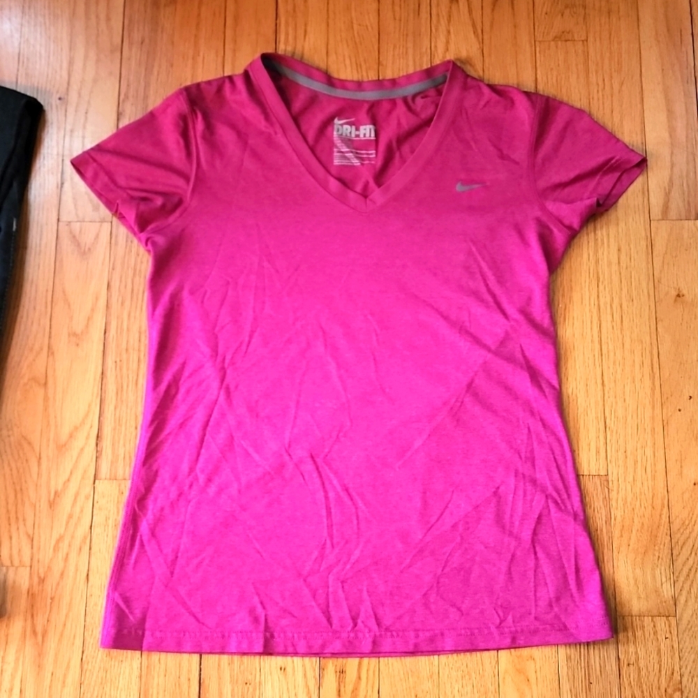 Nike Dri-Fit Short Sleeve Tee